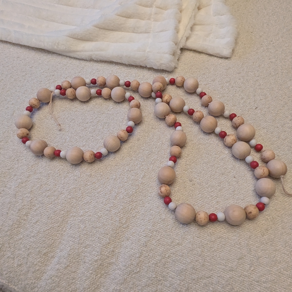 Indigo Natural Wood Garland with Red Highlights Christmas Decorations